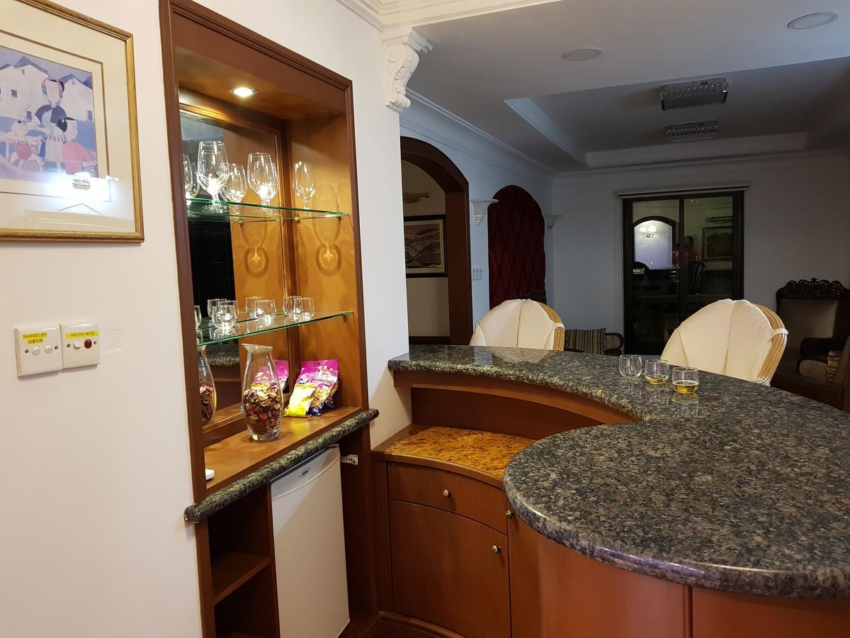 Marina Court Luxury Penthouse Aparthotel Kota Kinabalu Exterior photo