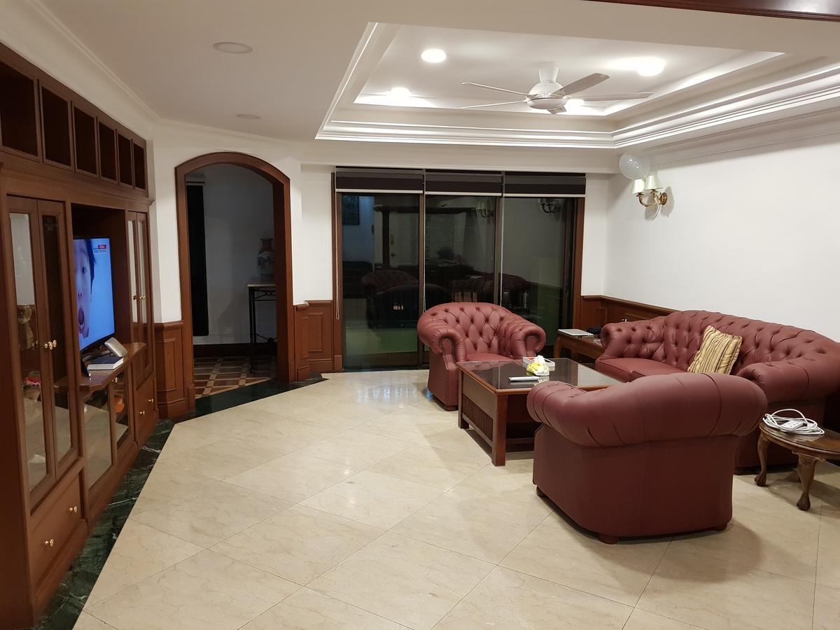 Marina Court Luxury Penthouse Aparthotel Kota Kinabalu Exterior photo