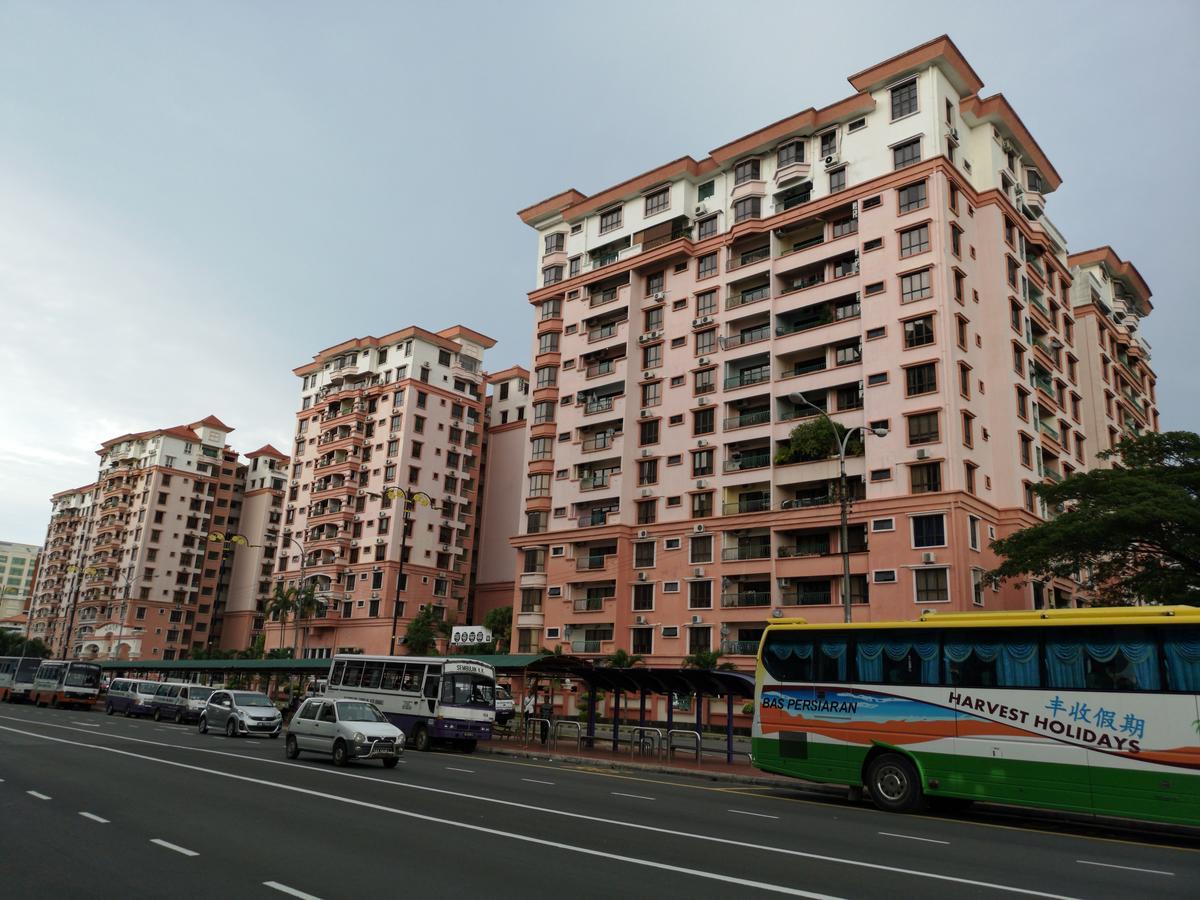 Marina Court Luxury Penthouse Aparthotel Kota Kinabalu Exterior photo