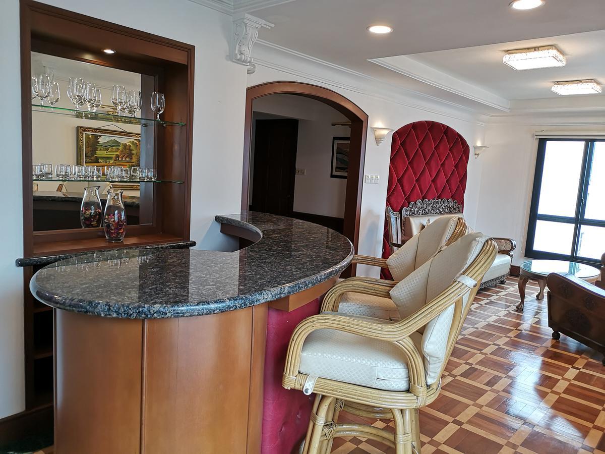Marina Court Luxury Penthouse Aparthotel Kota Kinabalu Exterior photo
